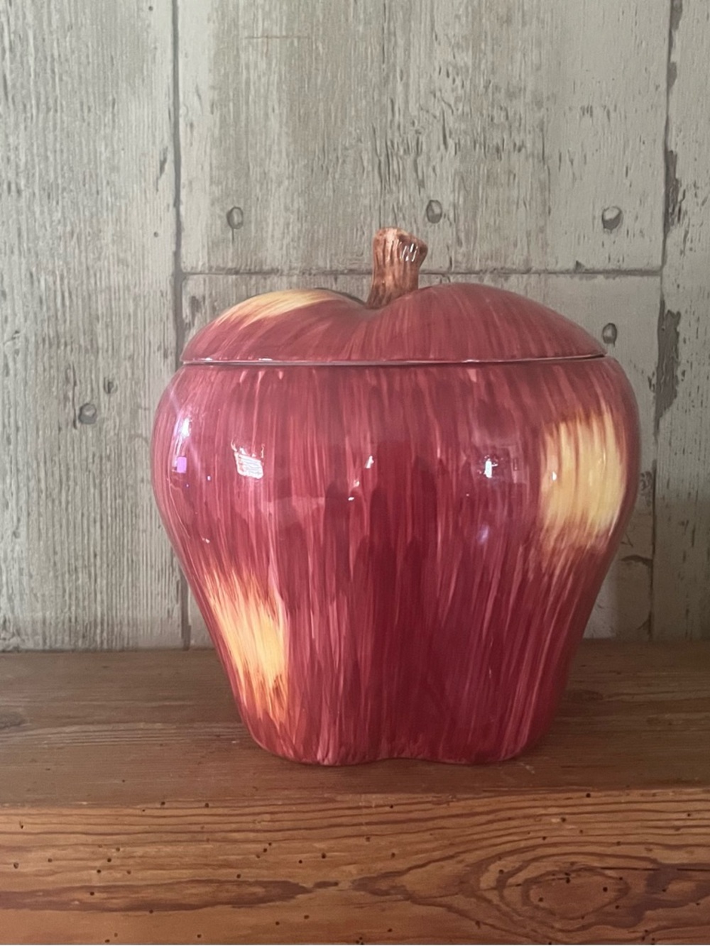 Ceramic Vintage Apple Cookie Jar in Red and Cream